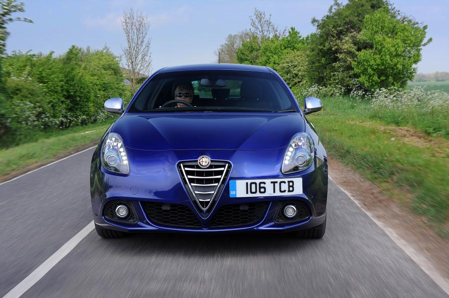  Alfa Romeo Giulietta Sportiva (940) 2014 года  (UK) (фото 6 из 48)